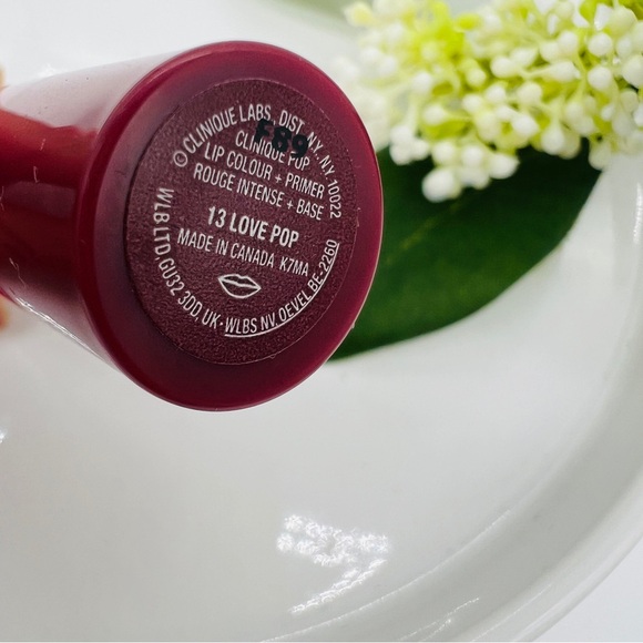 Clinique LOVE POP 13 Lip Colour + Primer Rouge Intense + Base - Picture 3 of 3